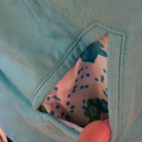 🩵🩵🌼🌼adorable summer hoodie. When the sun drops at the beach euc %100 cotton - Picture 5 of 10